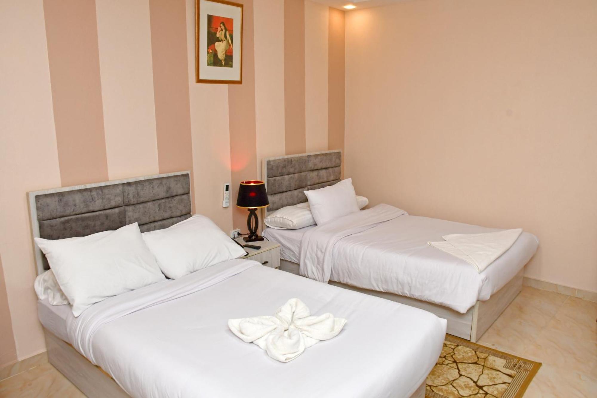 Nun Pyramids Hotel Kafrat al Jabal Ruang foto