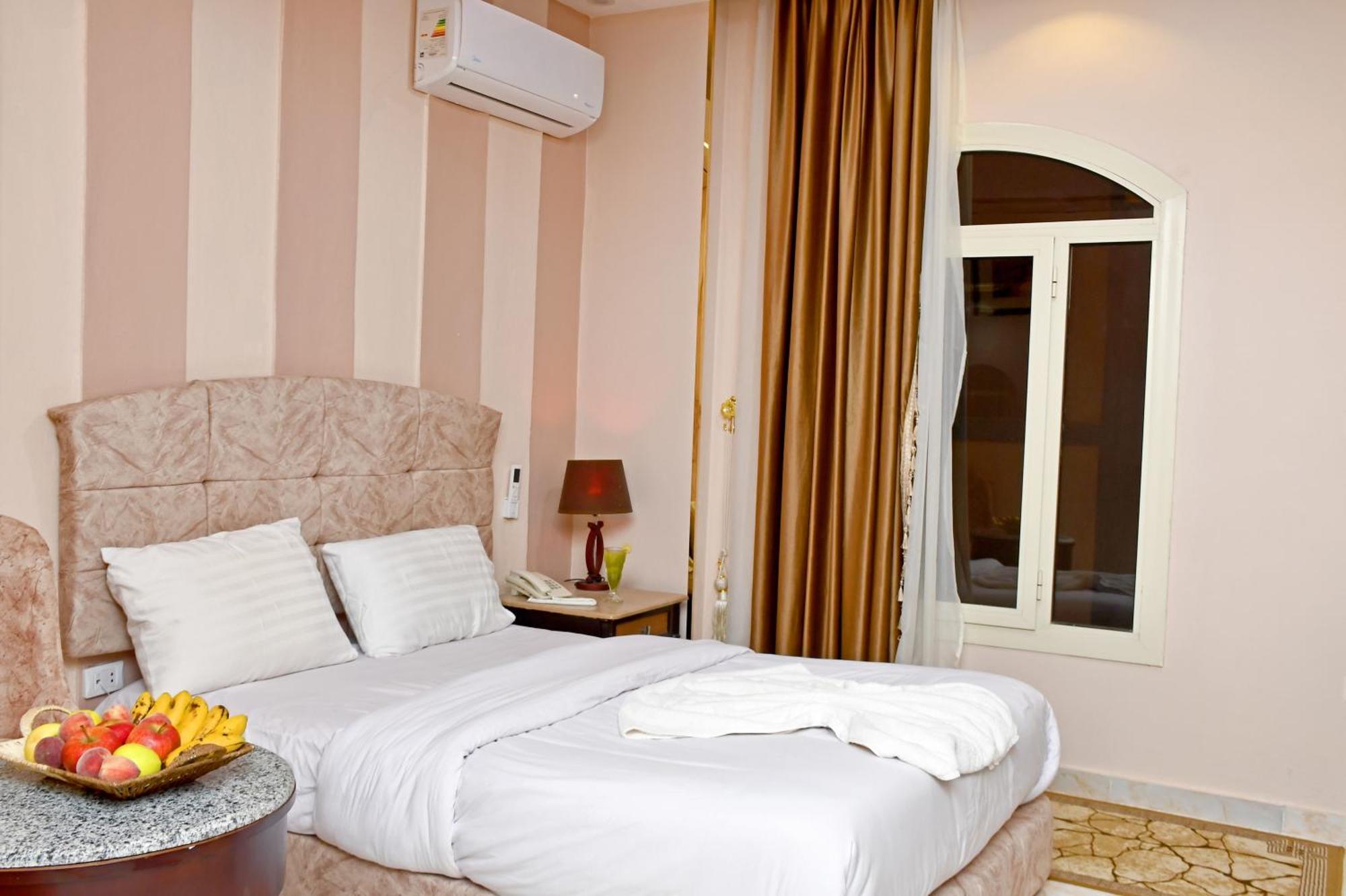 Nun Pyramids Hotel Kafrat al Jabal Ruang foto